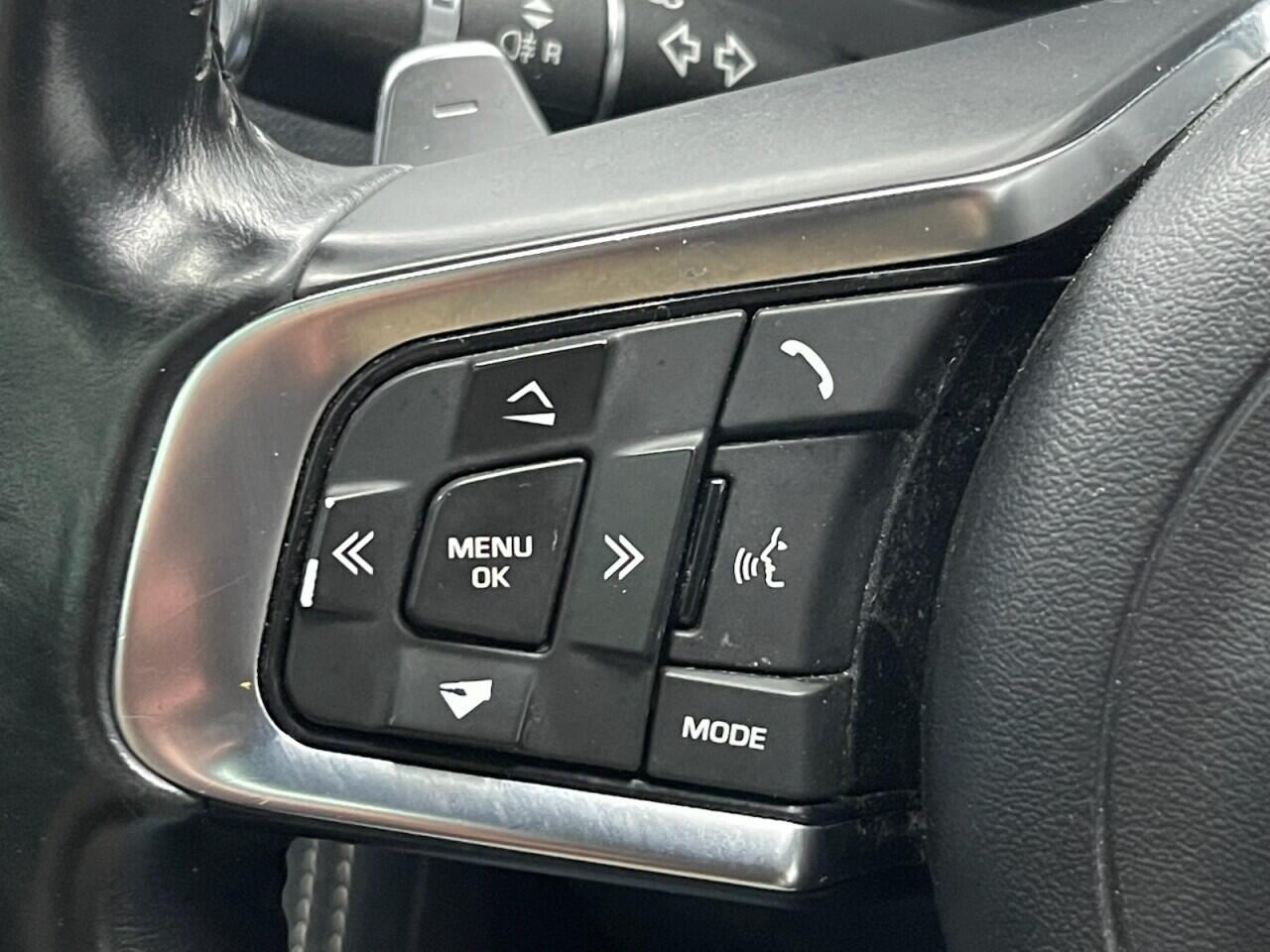 Used Jaguar F-Pace 2016 for sale - 76989746: Photo 42