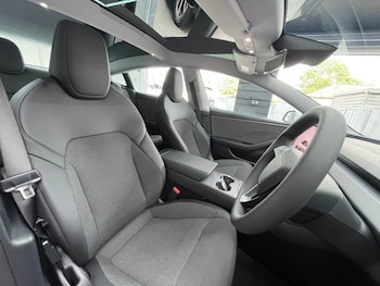 Used Tesla Model 3 2026 for sale - 78933967: Photo