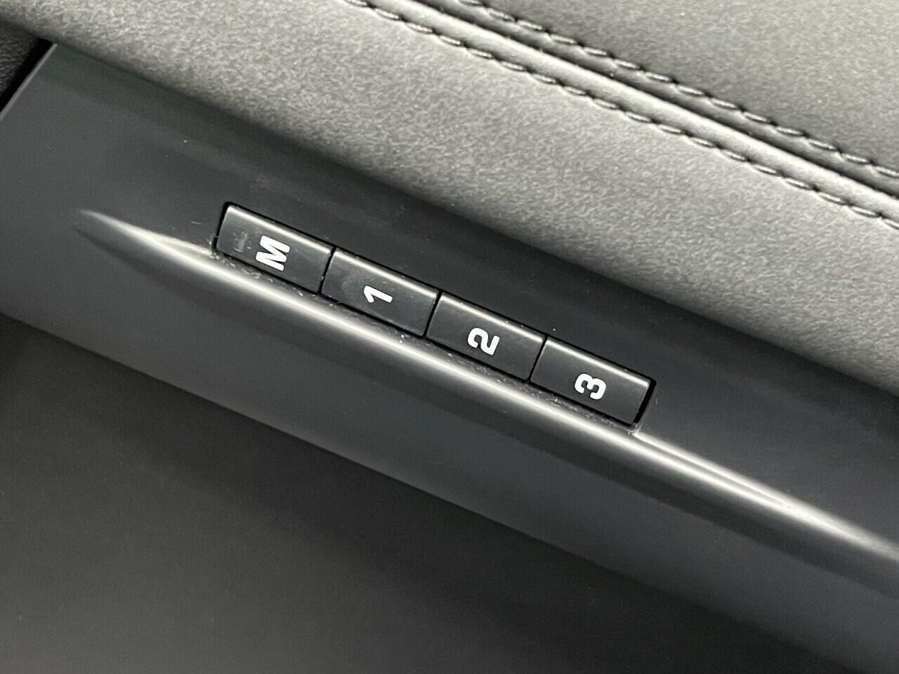 Used Land Rover Range Rover Evoque 2019 for sale - 76752954: Photo 32