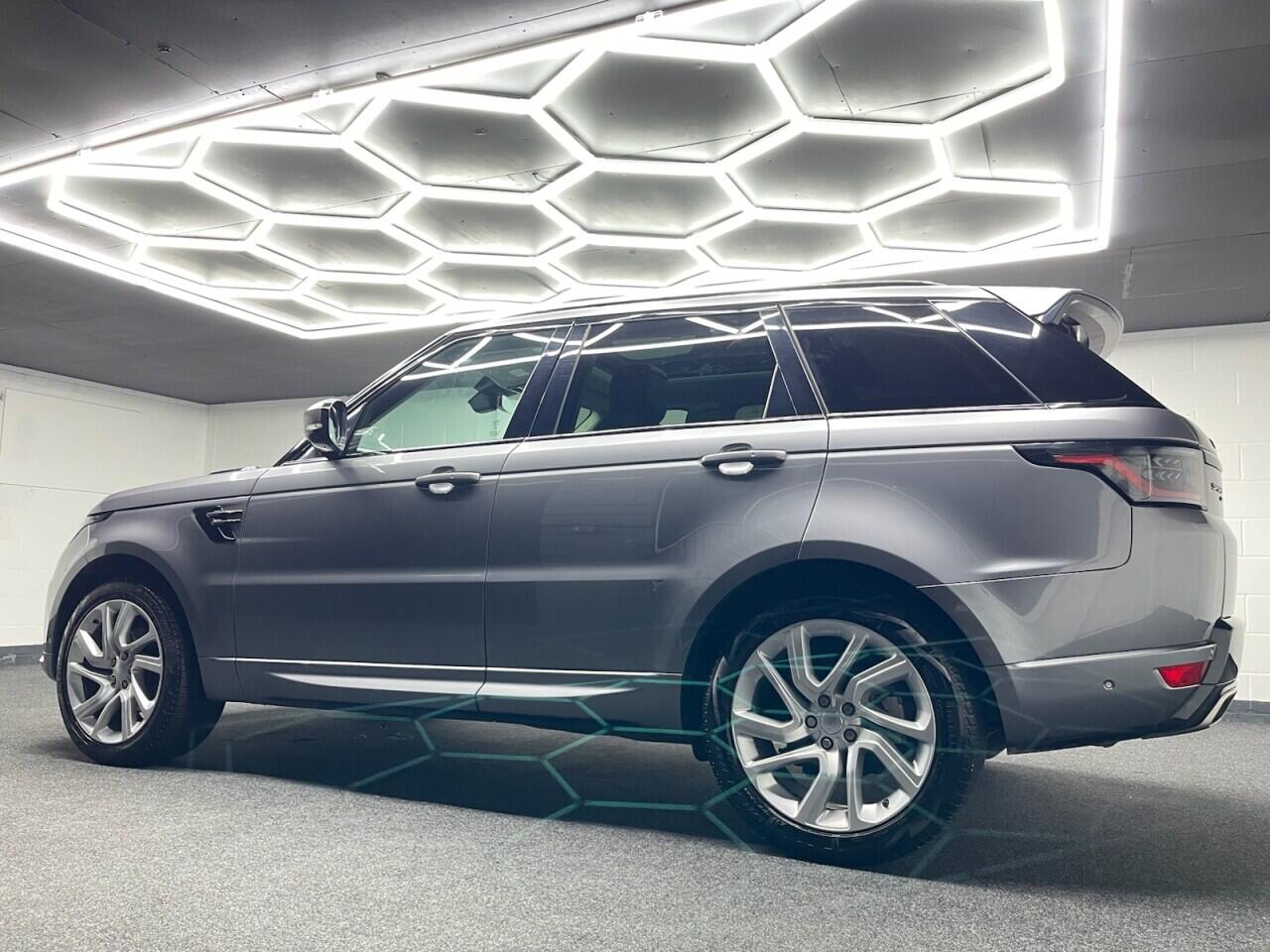 Used Land Rover Range Rover Sport 2019 for sale - 76771675: Photo 16