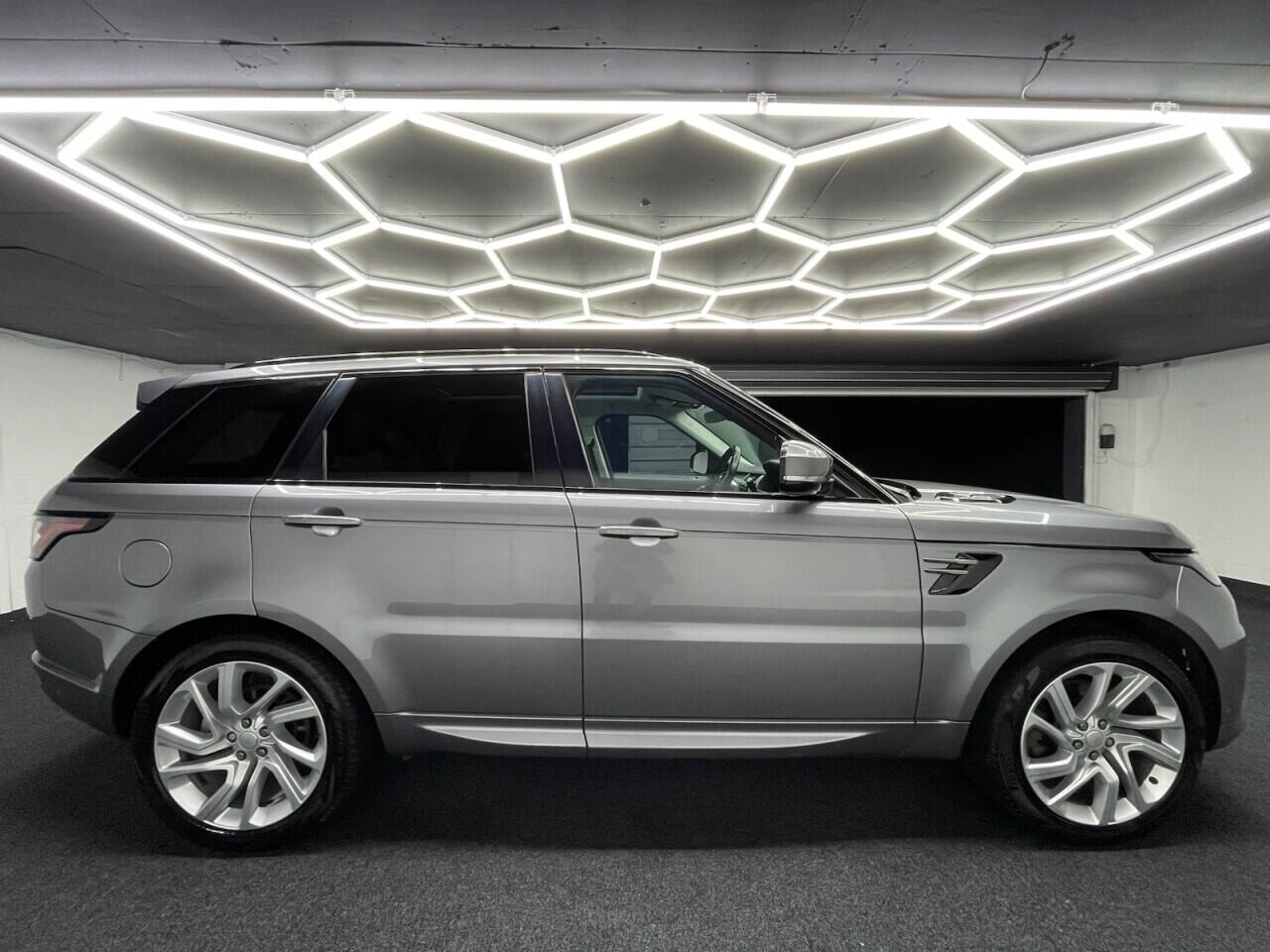 Used Land Rover Range Rover Sport 2019 for sale - 76771675: Photo 3