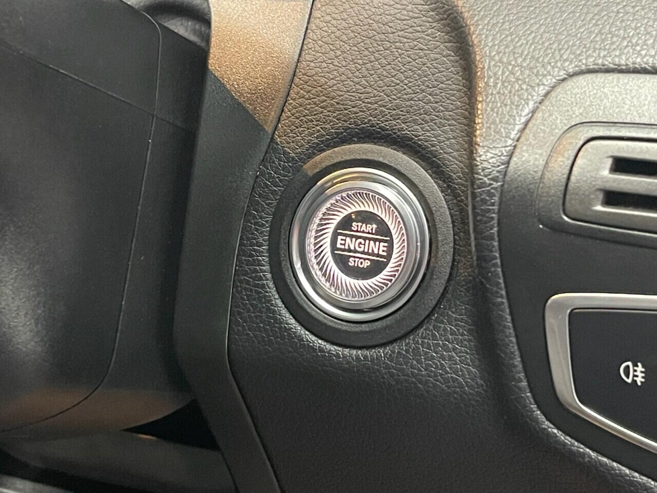 Used Mercedes-Benz GLC 2020 for sale - 76635418: Photo 44