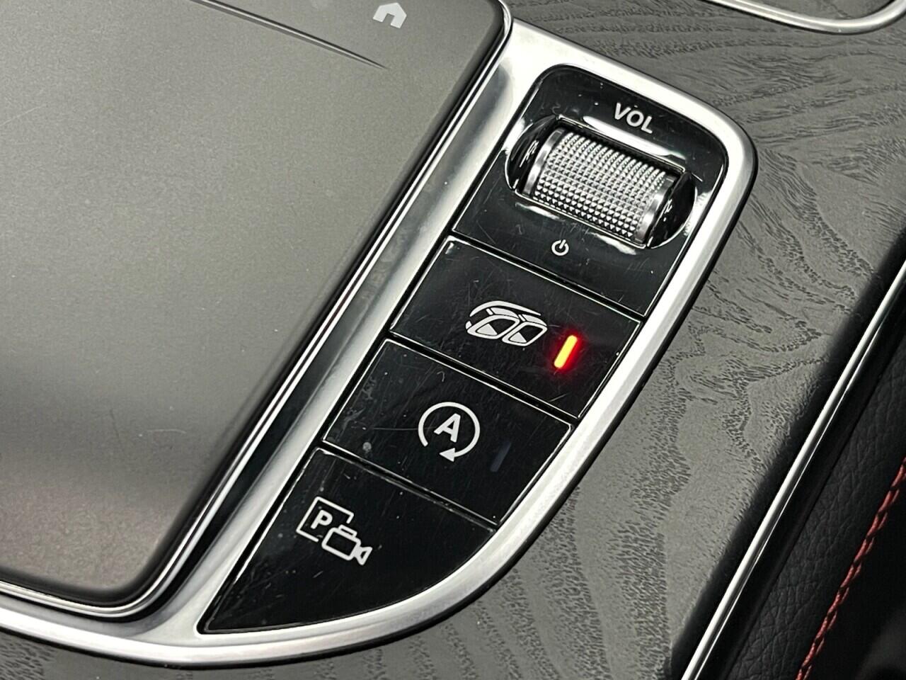 Used Mercedes-Benz GLC 2020 for sale - 76635418: Photo 50