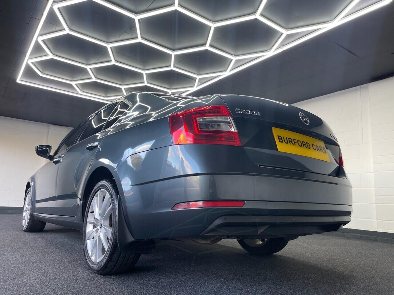 Used Skoda Octavia 2020 for sale - 76635420: Photo 15