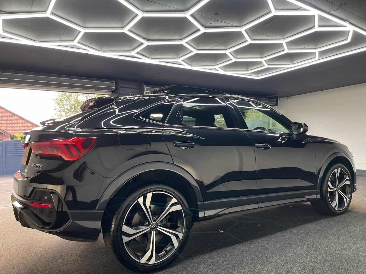 Used Audi Q3 2019 for sale - 76635433: Photo 19