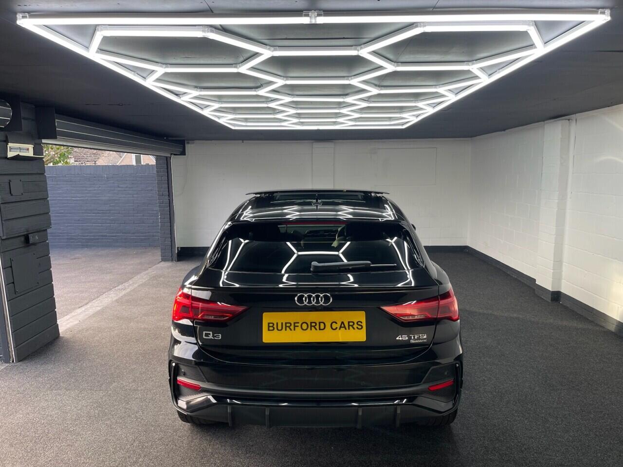 Used Audi Q3 2019 for sale - 76635433: Photo 6