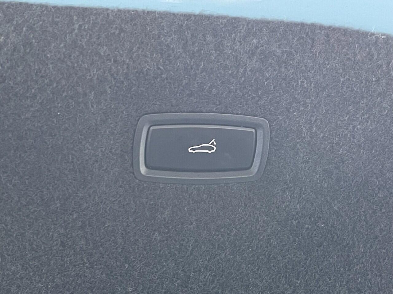 Used Porsche Taycan 2022 for sale - 78157204: Photo 30