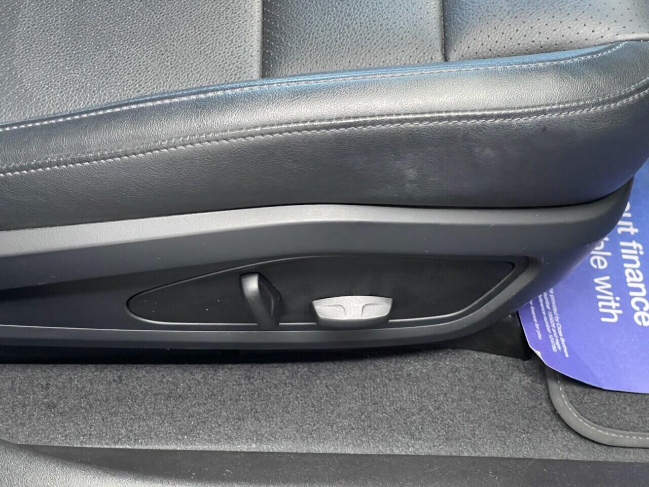 Used Porsche Taycan 2022 for sale - 78157204: Photo 33