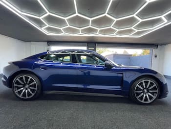 Used Porsche Taycan 2021 for sale - 79635088: Photo