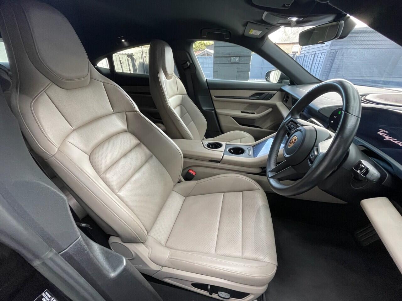 Used Porsche Taycan 2022 for sale - 76635414: Photo 4