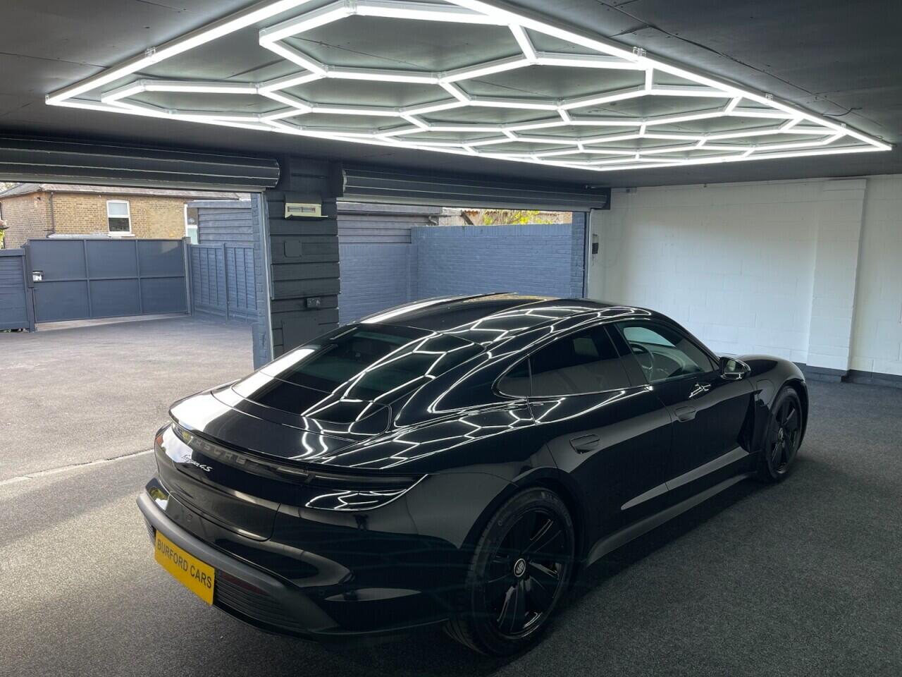 Used Porsche Taycan 2022 for sale - 76635414: Photo 6