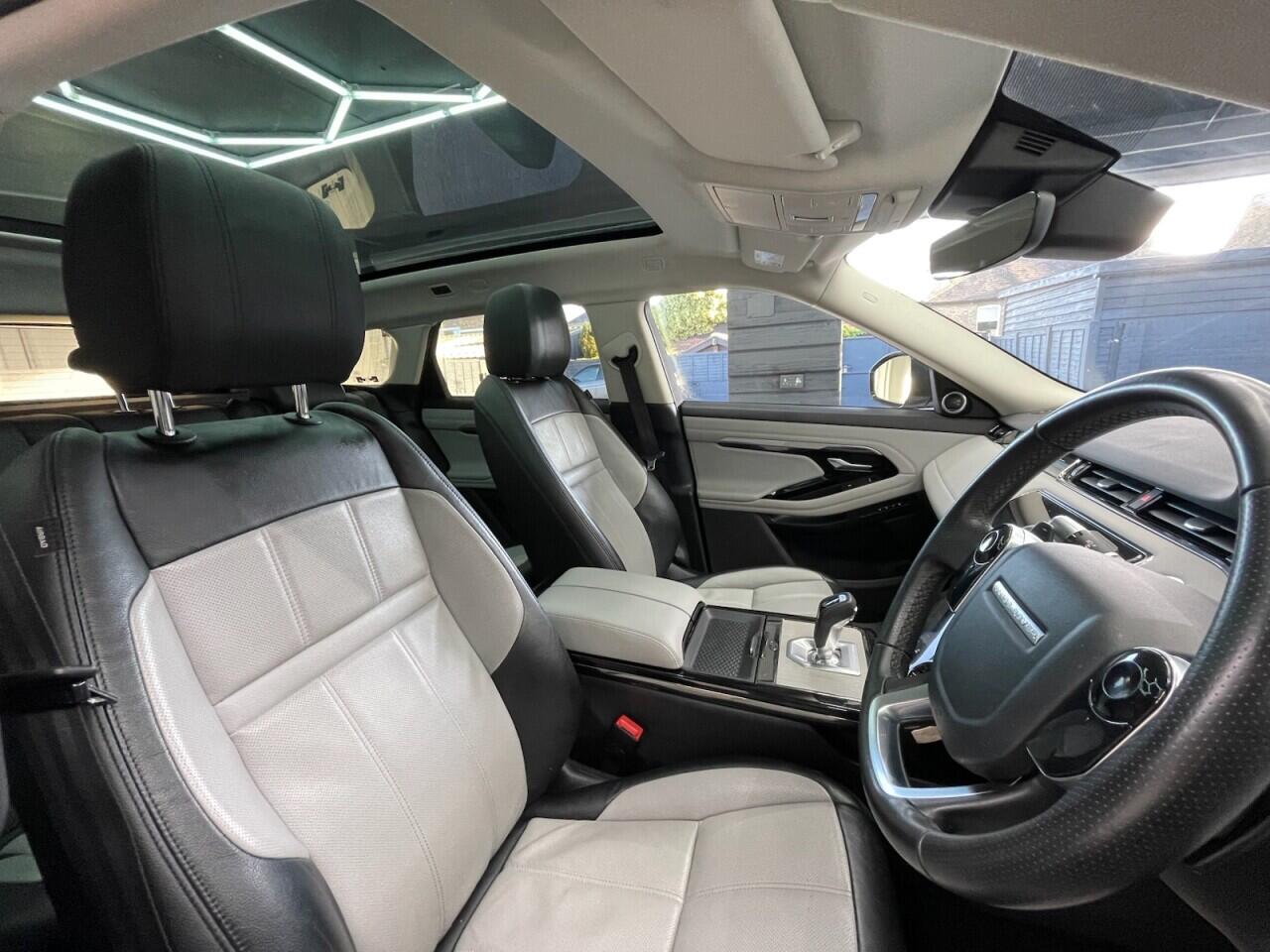 Used Land Rover Range Rover Evoque 2019 for sale - 76975880: Photo 32