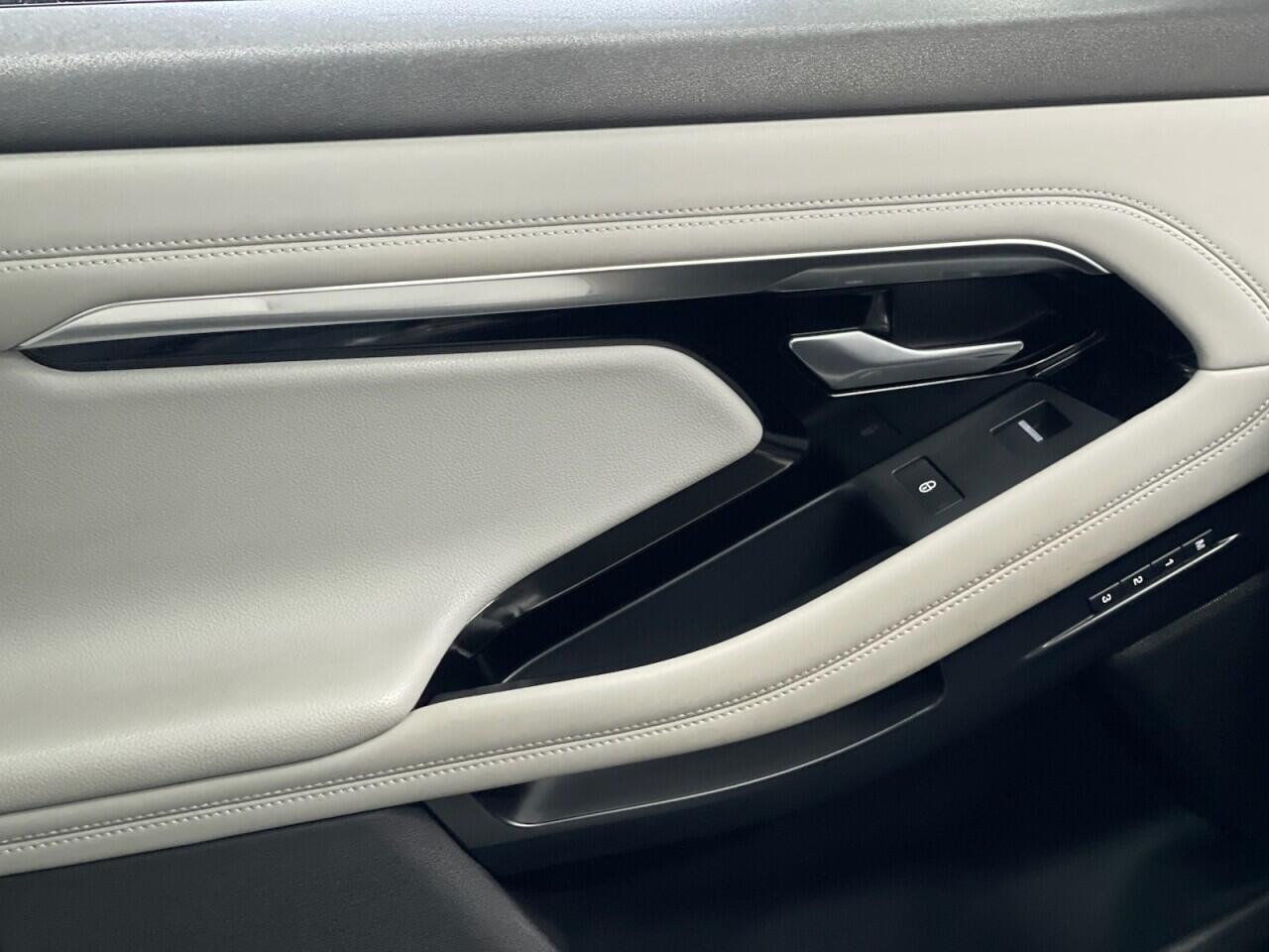 Used Land Rover Range Rover Evoque 2019 for sale - 76975880: Photo 51