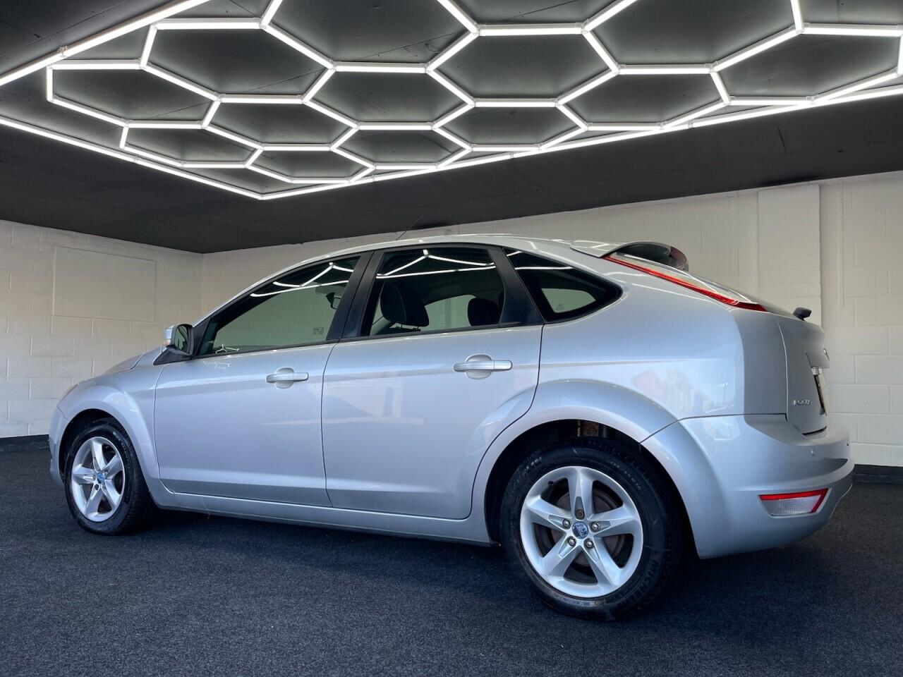 Used Ford Focus 2009 for sale - 78157123: Photo 15