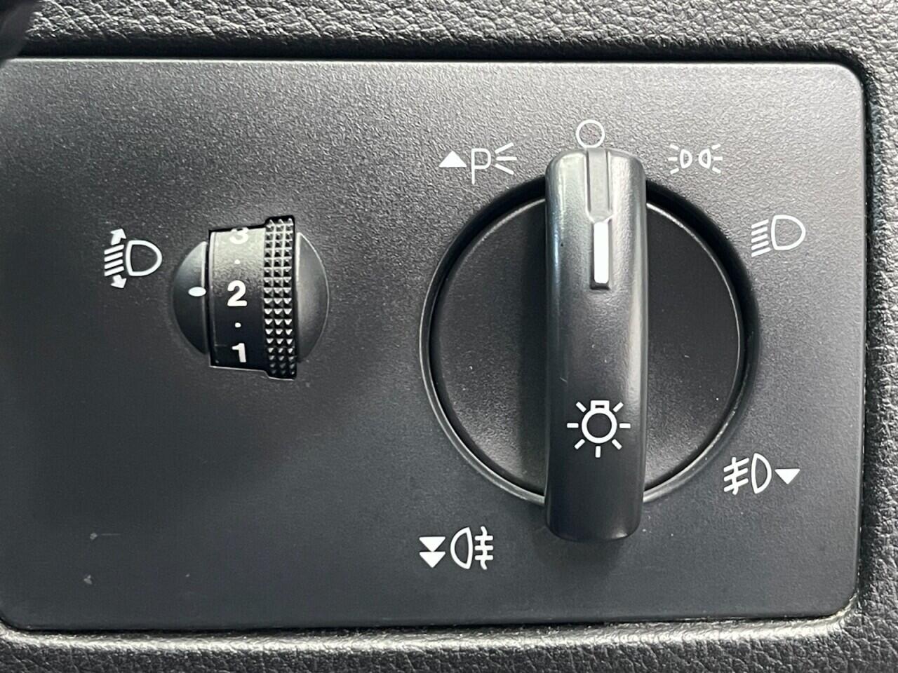 Used Ford Focus 2009 for sale - 78157123: Photo 31