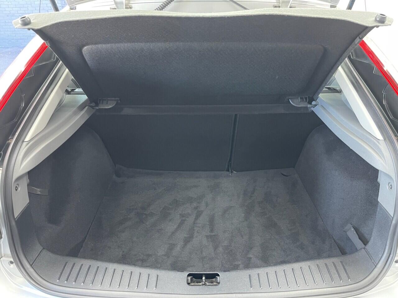 Used Ford Focus 2009 for sale - 78157123: Photo 7