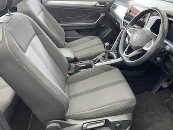 Used Volkswagen T-Roc 2022 for sale - 78662275: Photo