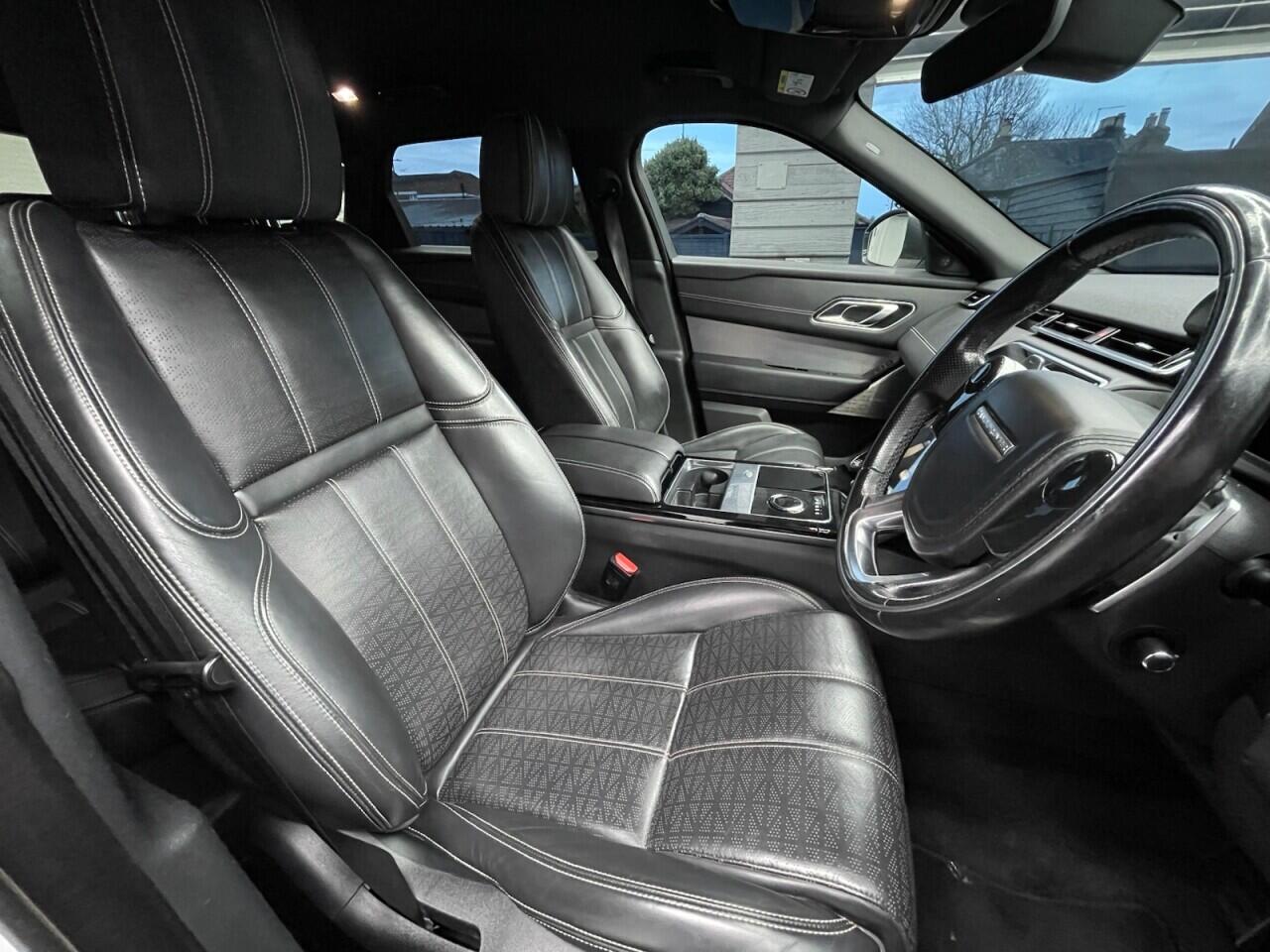 Used Land Rover Range Rover Velar 2018 for sale - 76635435: Photo 26