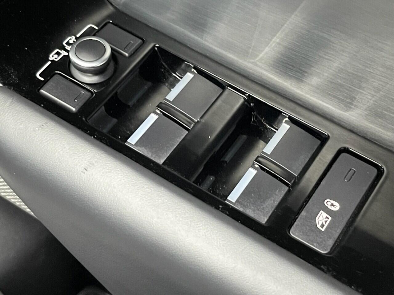 Used Land Rover Range Rover Velar 2018 for sale - 76635435: Photo 31