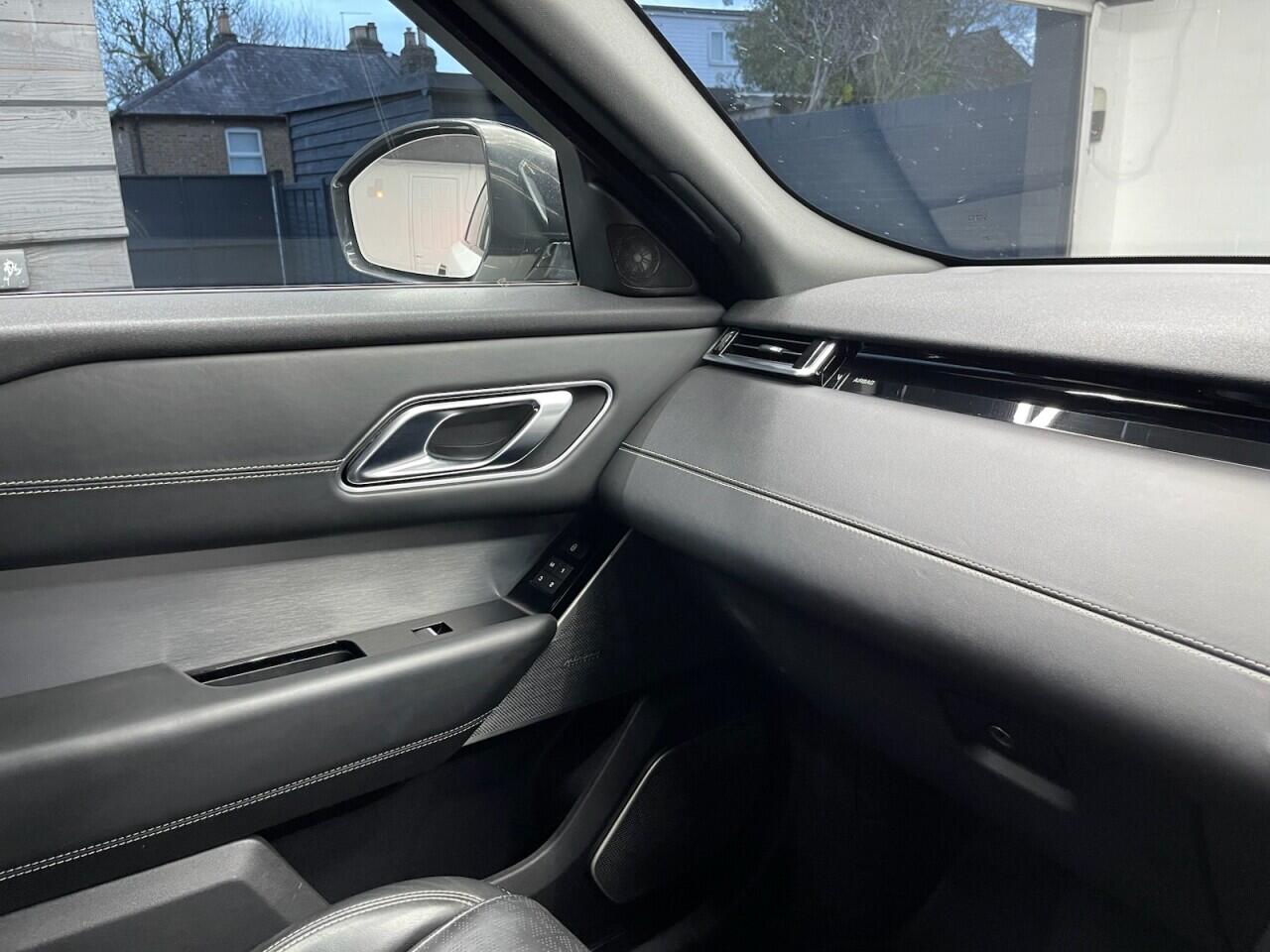 Used Land Rover Range Rover Velar 2018 for sale - 76635435: Photo 46