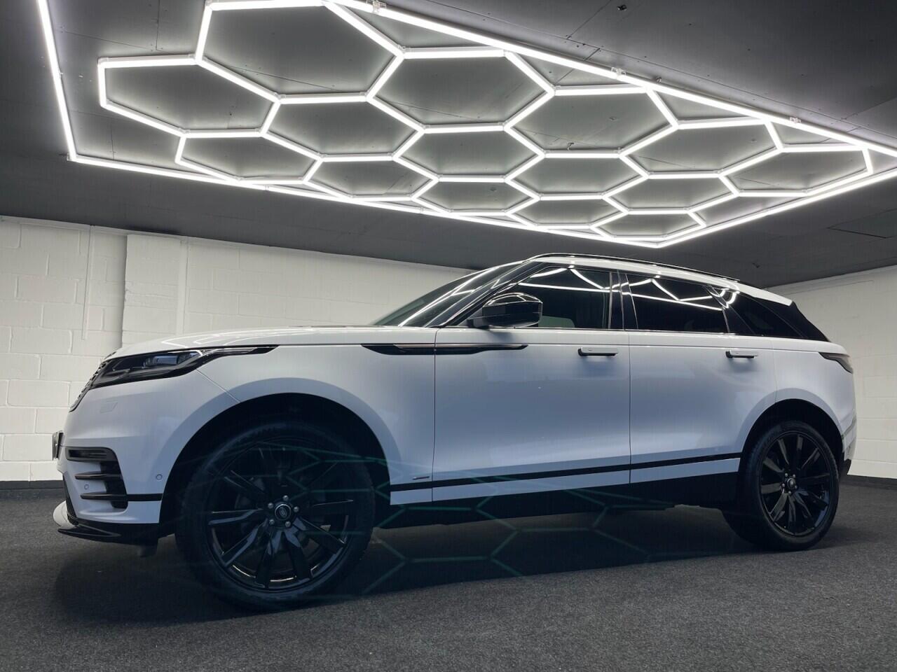 Used Land Rover Range Rover Velar 2018 for sale - 76635435: Photo 5