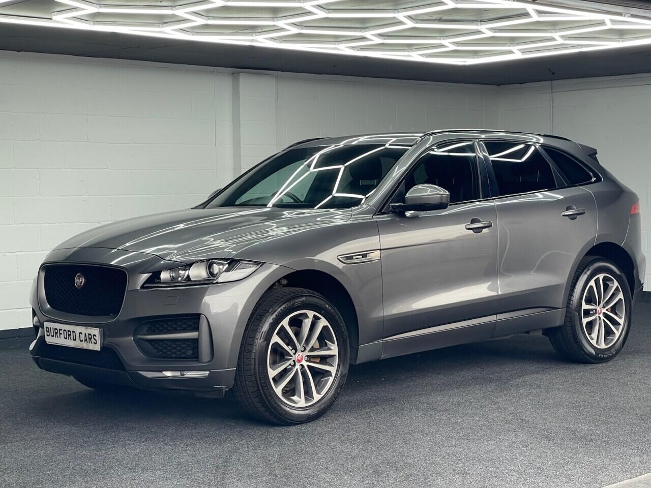 Used Jaguar F-Pace 2018 for sale - 77229275: Photo 2