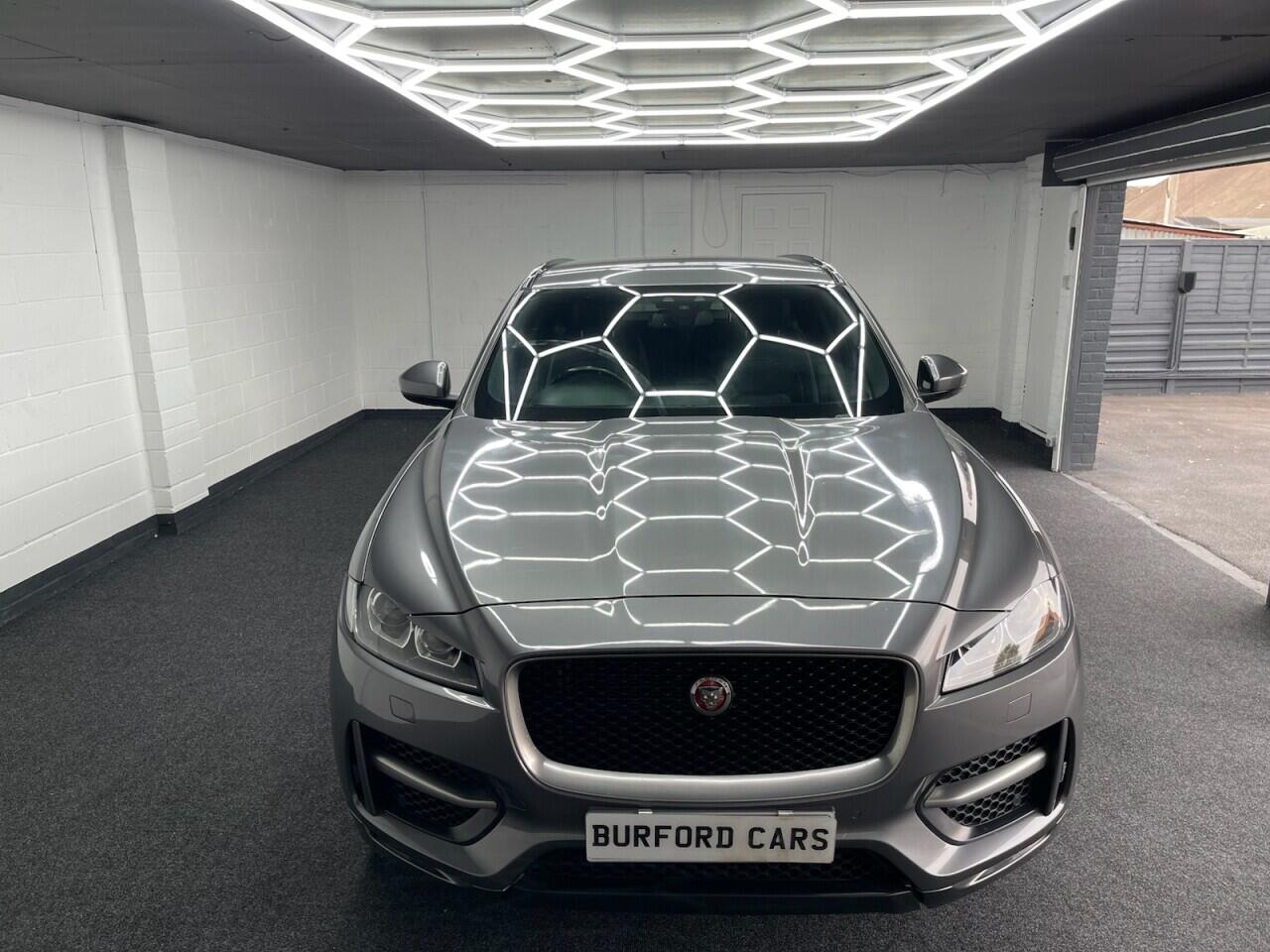 Used Jaguar F-Pace 2018 for sale - 77229275: Photo 23