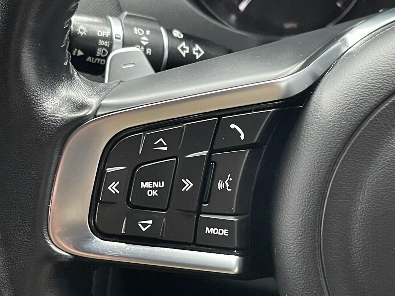 Used Jaguar F-Pace 2018 for sale - 77229275: Photo 39