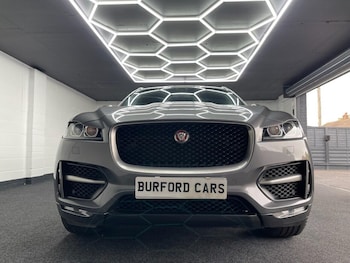 Used Jaguar F-Pace 2018 for sale - 77229275: Photo