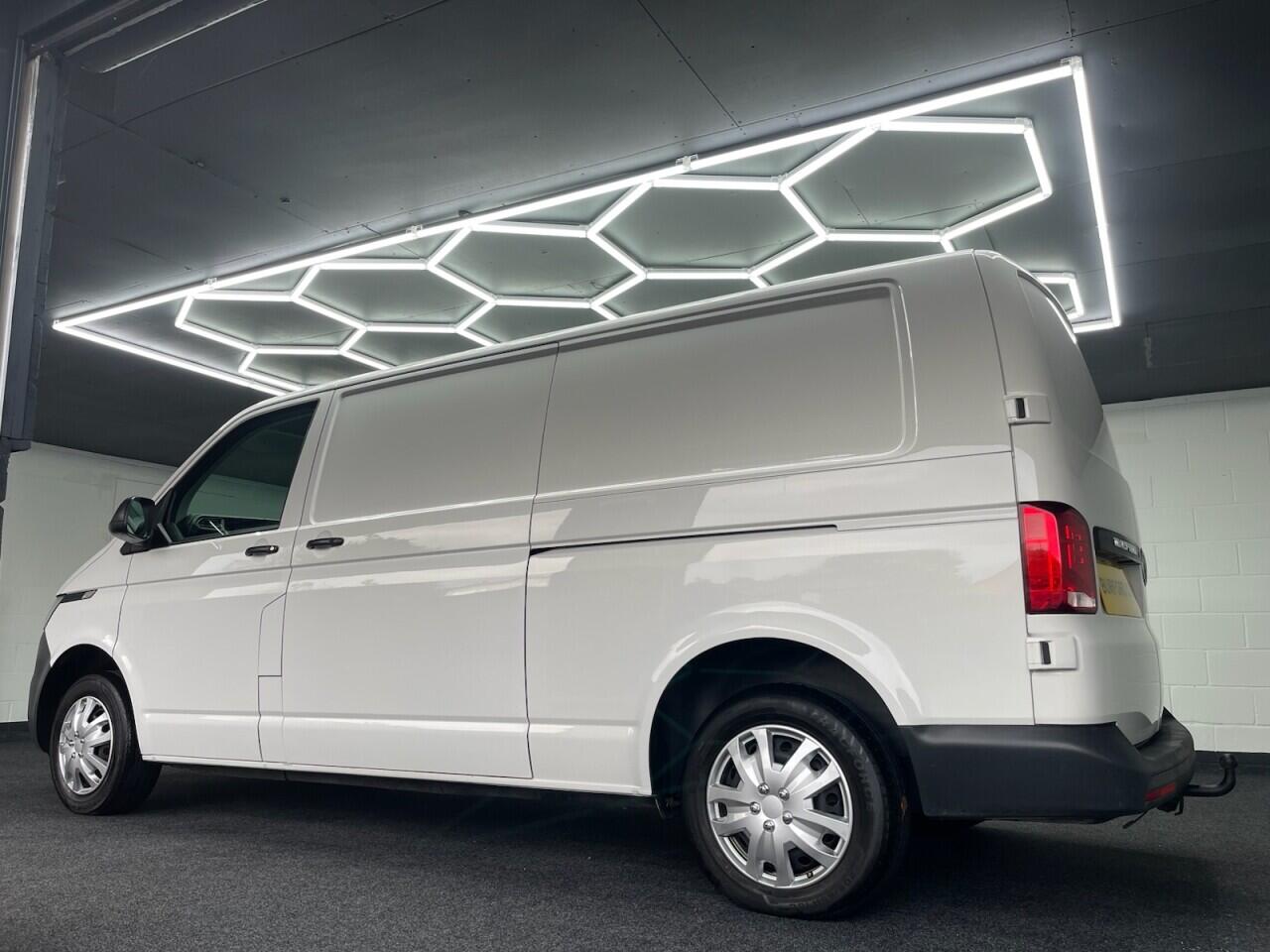 Used Volkswagen Transporter 2023 for sale - 76988399: Photo 13