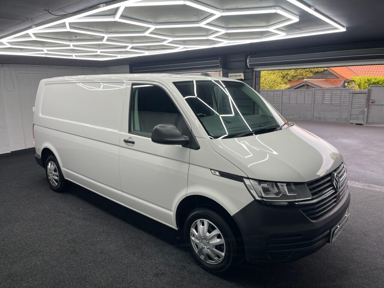 Used Volkswagen Transporter 2023 for sale - 76988399: Photo 5