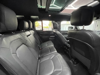 Used Land Rover Defender 2023 for sale - 79256128: Photo