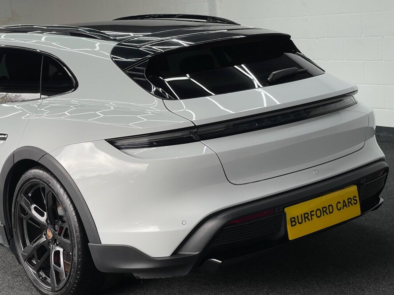 Used Porsche Taycan 2021 for sale - 78047868: Photo 11