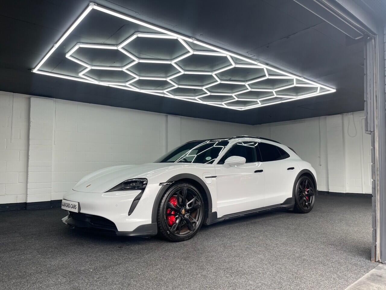 Used Porsche Taycan 2021 for sale - 78047868: Photo 18