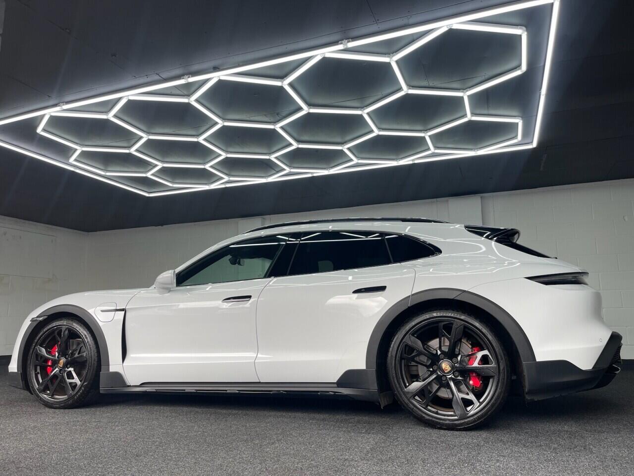 Used Porsche Taycan 2021 for sale - 78047868: Photo 20