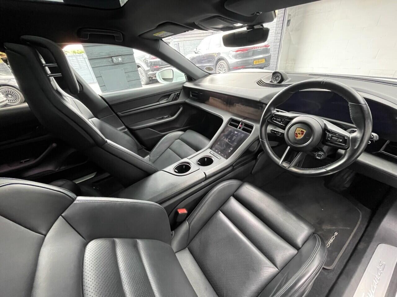 Used Porsche Taycan 2021 for sale - 78047868: Photo 40