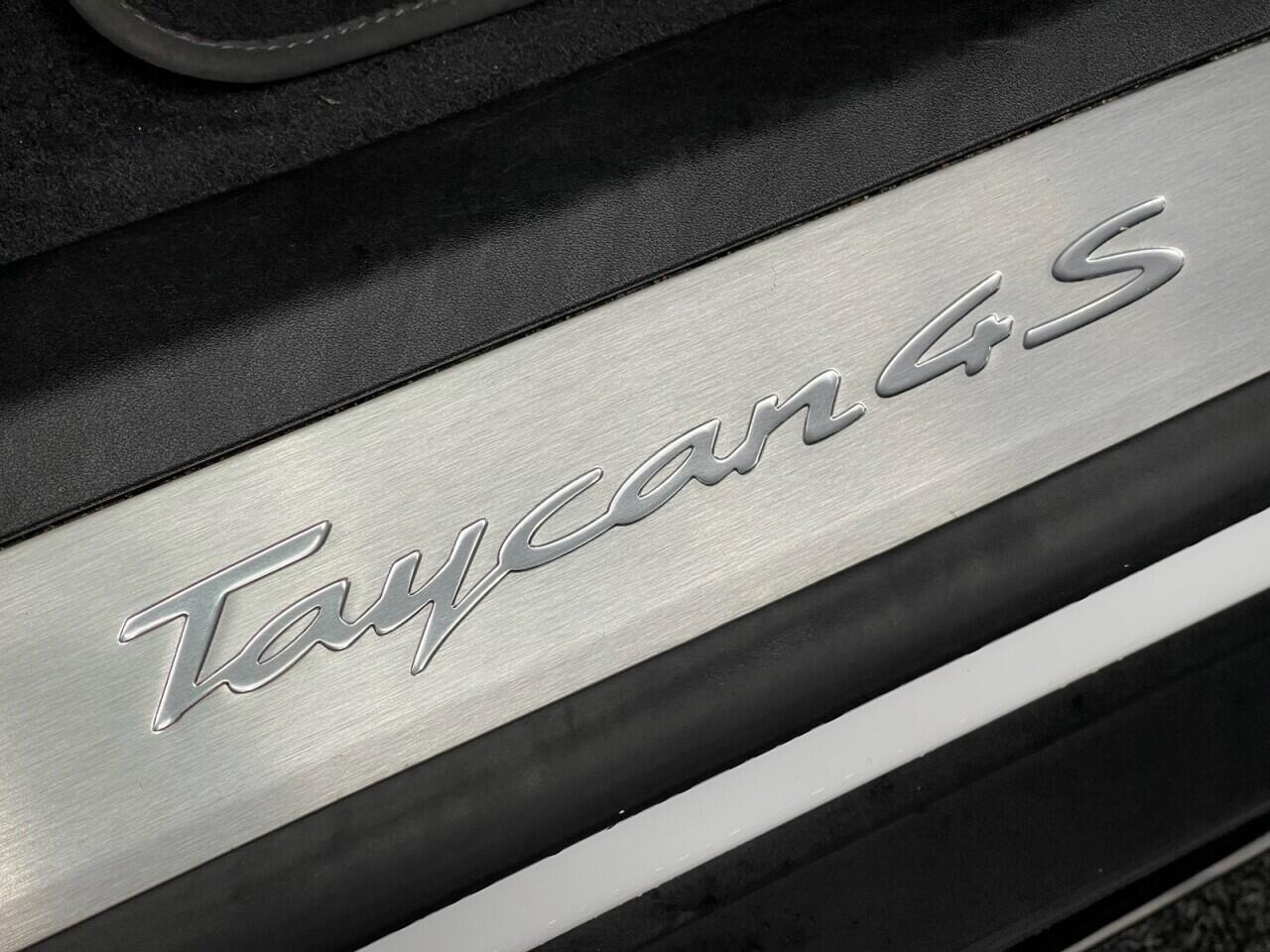 Used Porsche Taycan 2021 for sale - 78047868: Photo 44