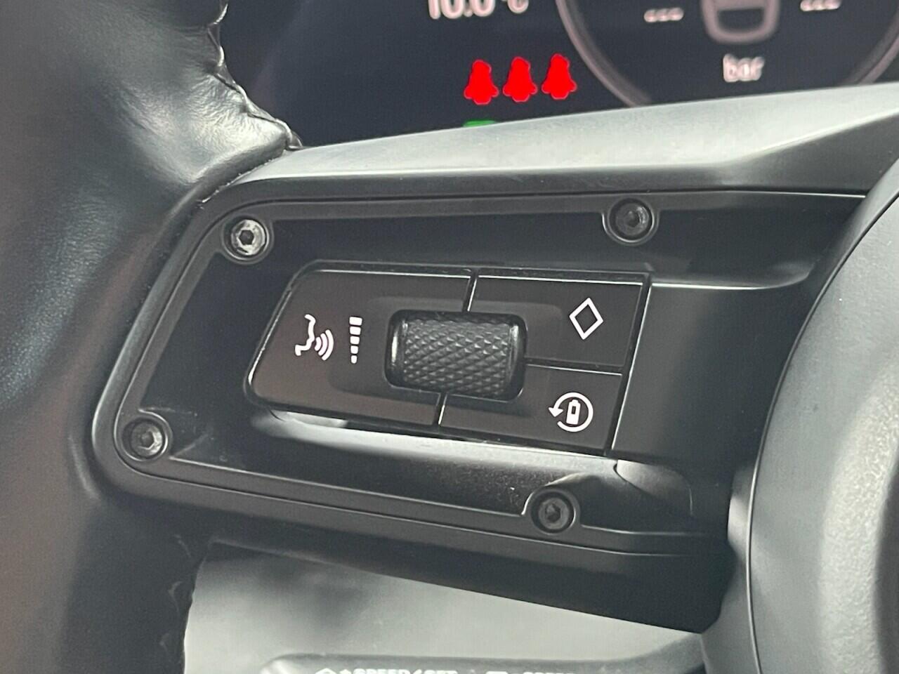 Used Porsche Taycan 2021 for sale - 78047868: Photo 48