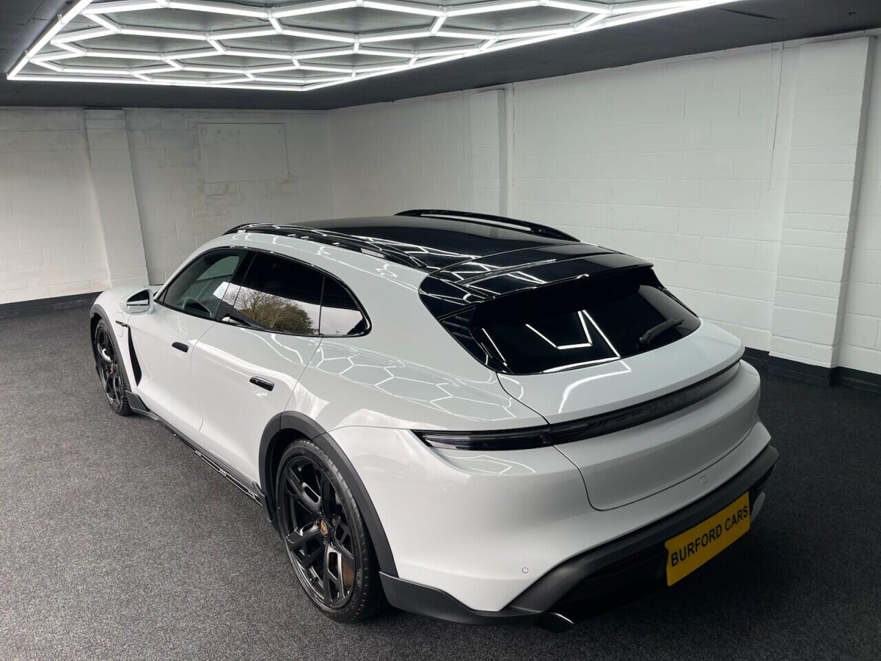 Used Porsche Taycan 2021 for sale - 78047868: Photo 5