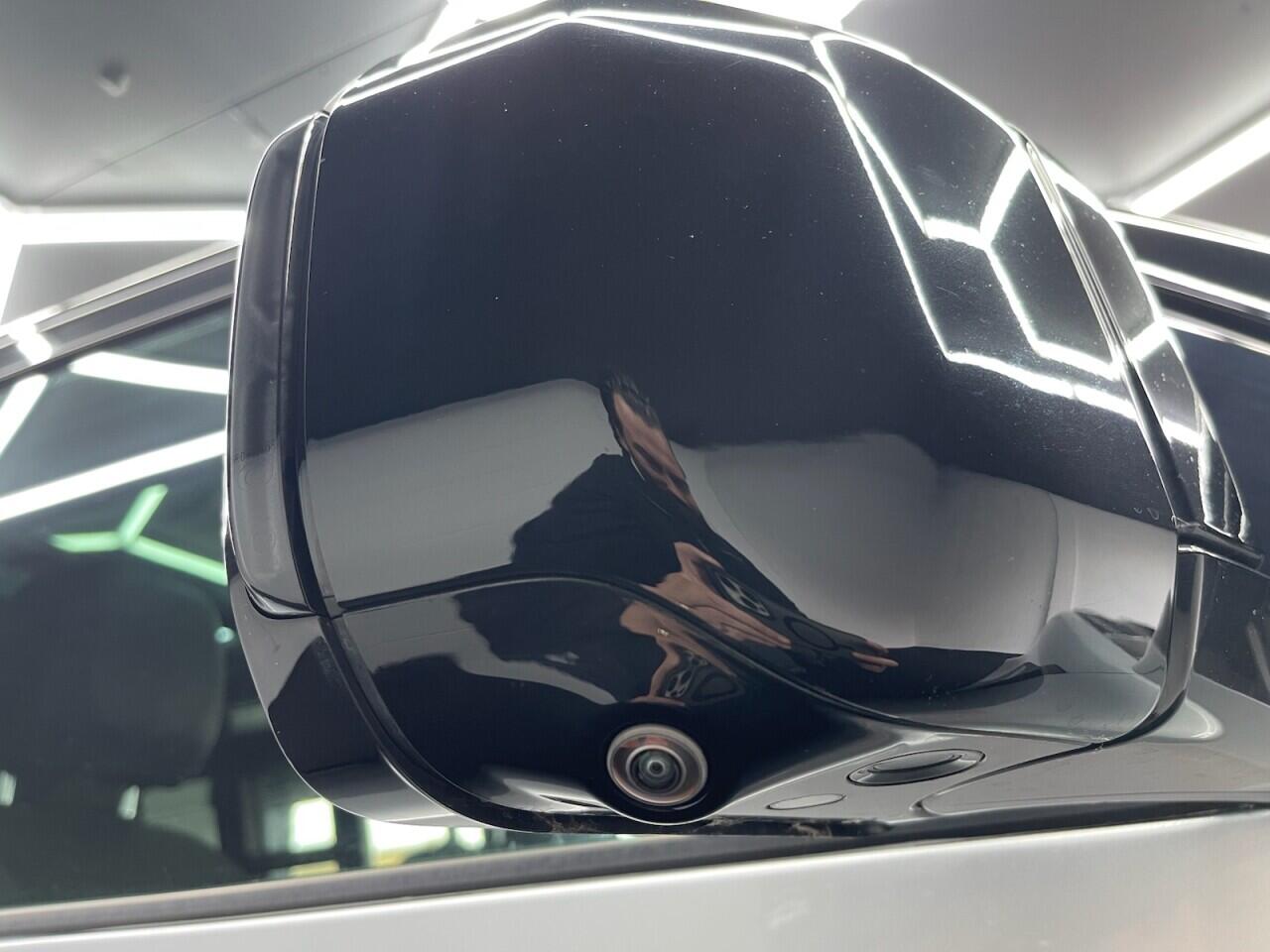 Used Land Rover Defender 2023 for sale - 76635437: Photo 26