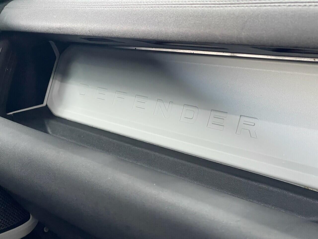 Used Land Rover Defender 2023 for sale - 76635437: Photo 38