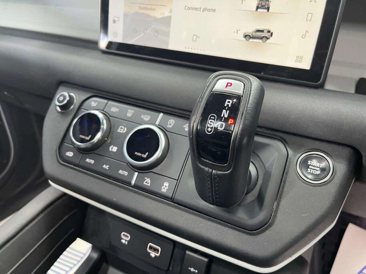 Used Land Rover Defender 2023 for sale - 76635437: Photo 39