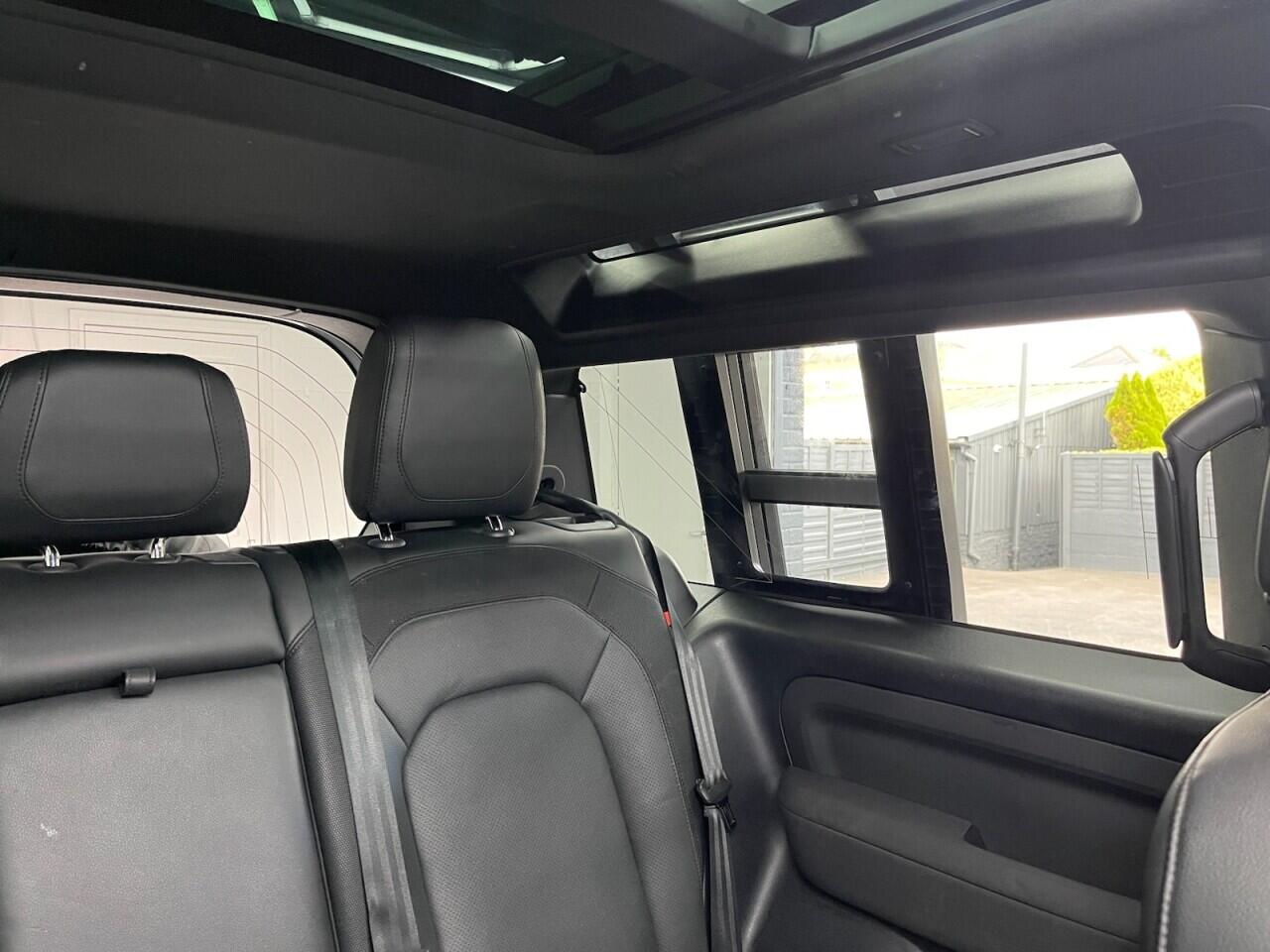 Used Land Rover Defender 2023 for sale - 76635437: Photo 57