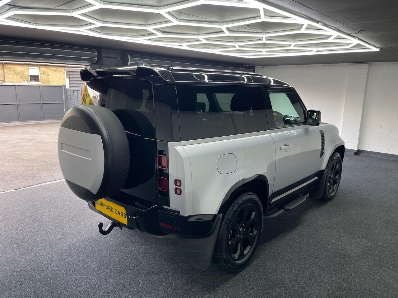 Used Land Rover Defender 2023 for sale - 76635437: Photo 6