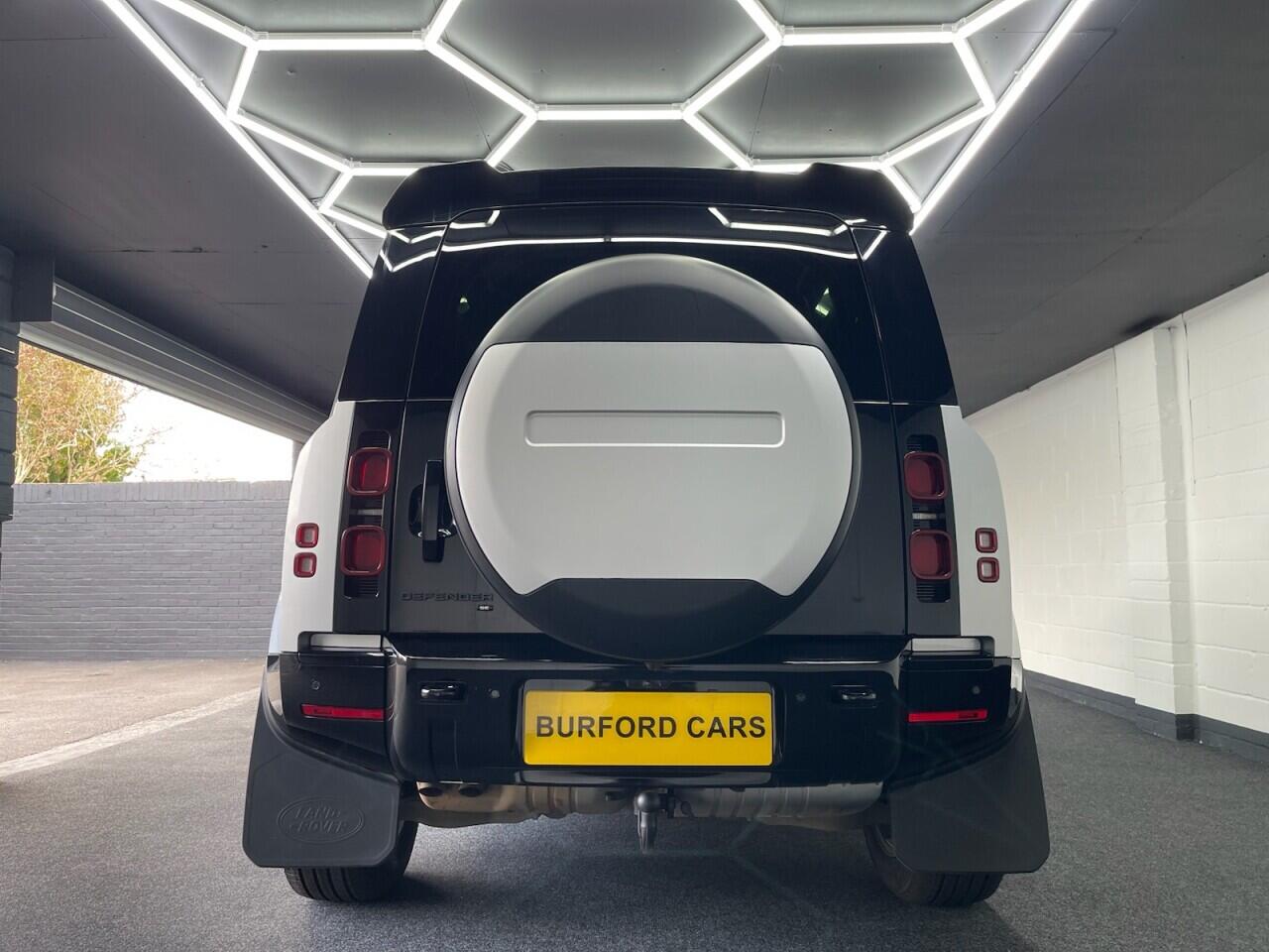 Used Land Rover Defender 2023 for sale - 76635437: Photo 8