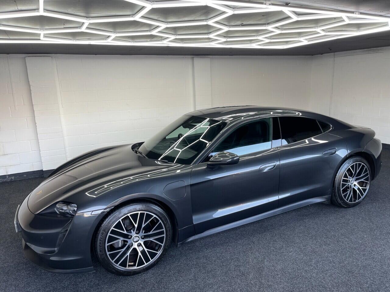 Used Porsche Taycan 2021 for sale - 77612932: Photo 25