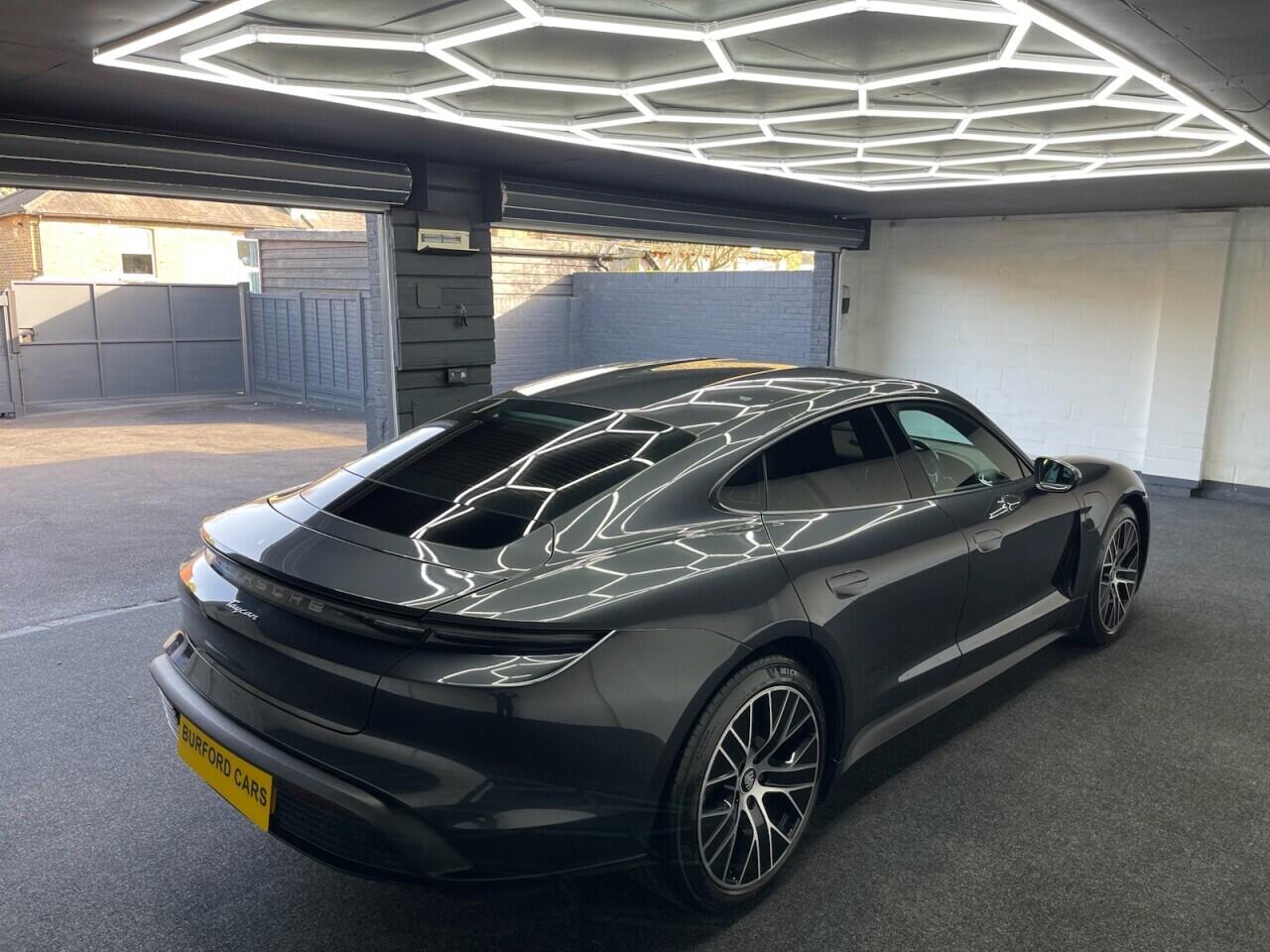 Used Porsche Taycan 2021 for sale - 77612932: Photo 28