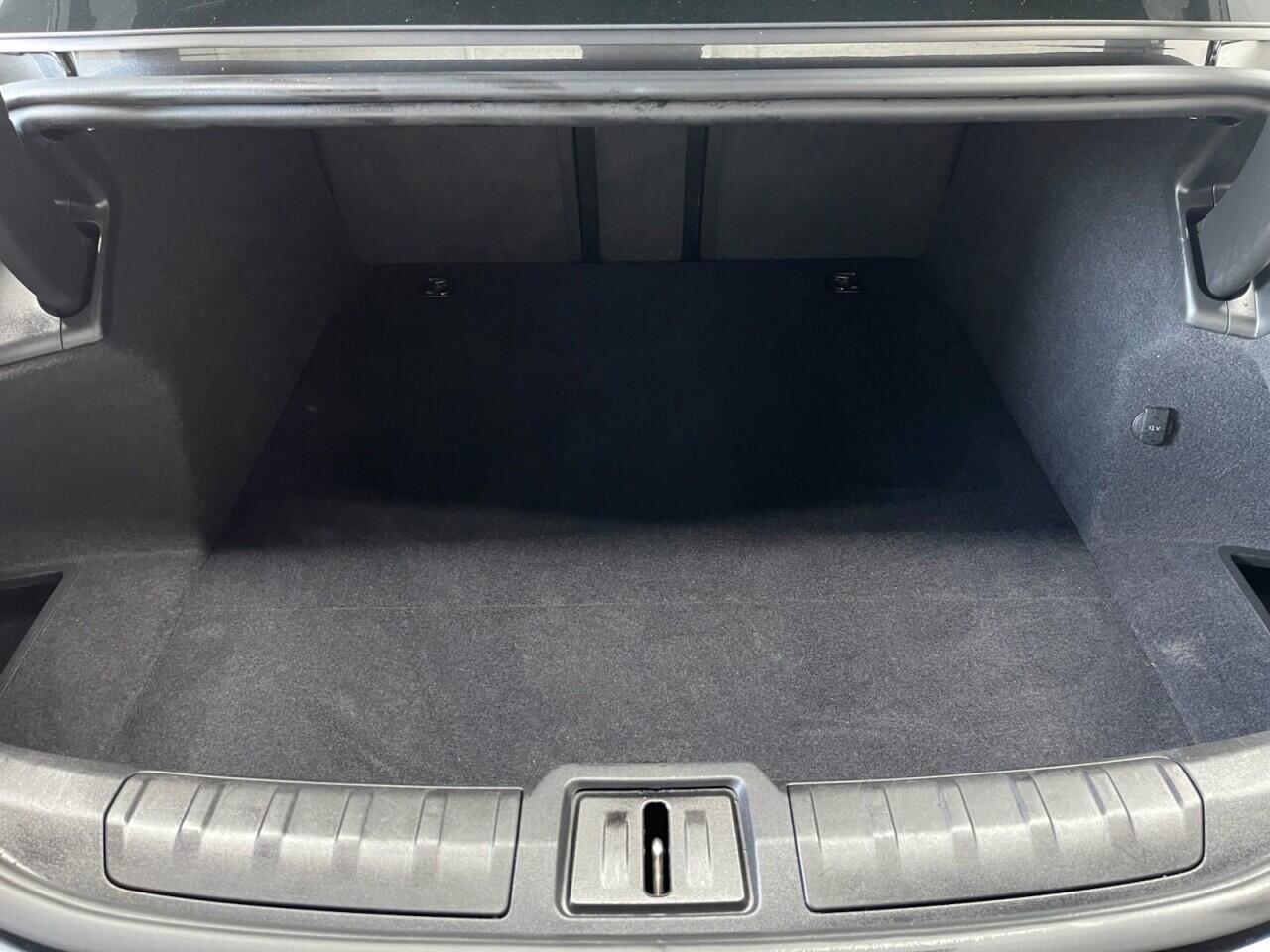 Used Porsche Taycan 2021 for sale - 77612932: Photo 31