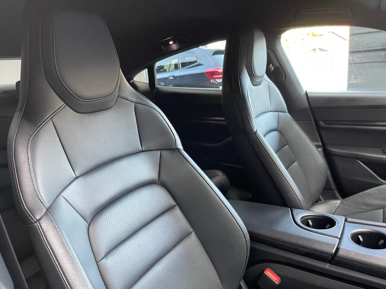 Used Porsche Taycan 2021 for sale - 77612932: Photo 33