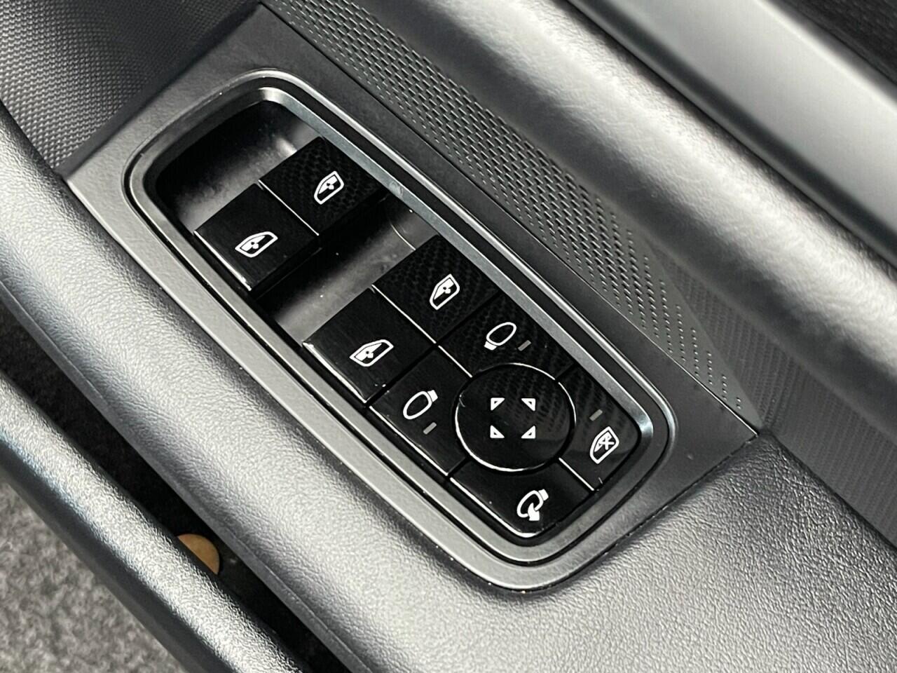 Used Porsche Taycan 2021 for sale - 77612932: Photo 35